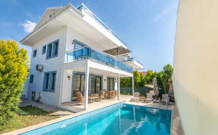 Ekim Villa