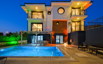 Moonshine Duo Villa